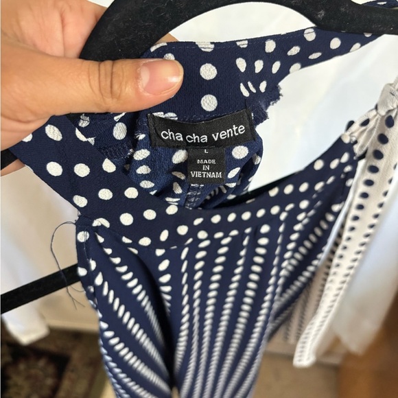 Cha Cha Vente Navy and White Polka Dot Blouse - Picture 4 of 7